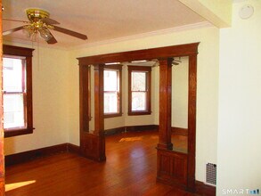 247 Flax Hill Rd in Norwalk, CT - Building Photo - Building Photo