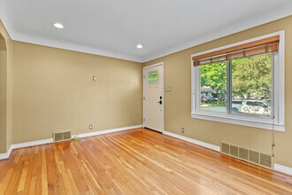 3403 Woodland Ave in Royal Oak, MI - Building Photo - Building Photo