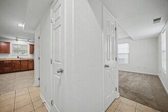 2540 Sun Seeker Ct in Lexington, KY - Building Photo - Building Photo