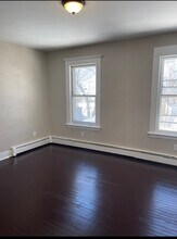 177 Cliff St in Naugatuck, CT - Building Photo - Building Photo