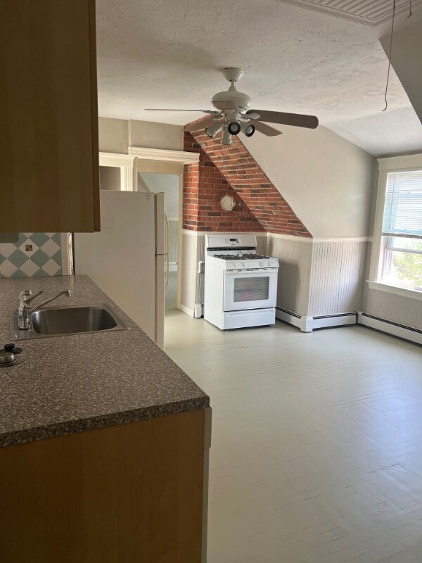 9 Holland Rd in Worcester, MA - Building Photo - Building Photo