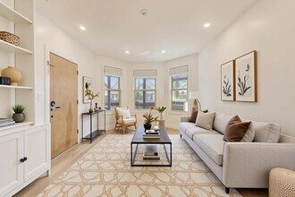 2312 N Kedvale Ave in Chicago, IL - Building Photo - Building Photo