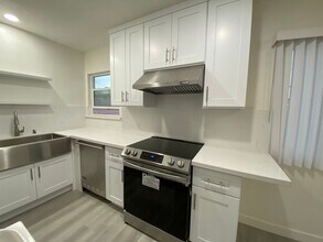 1255 26th St in Santa Monica, CA - Building Photo - Building Photo