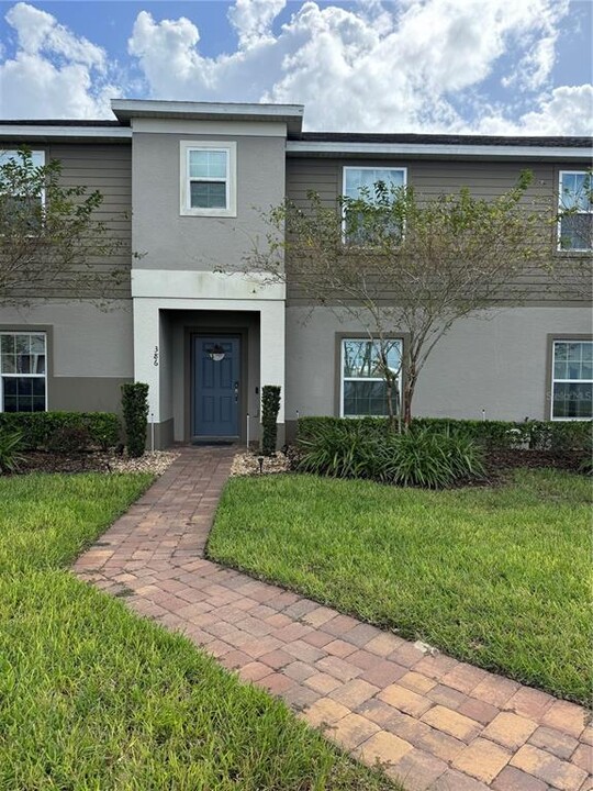 386 Annabelle Way in Davenport, FL - Building Photo