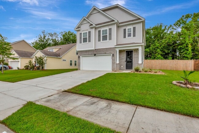 624 Woolum Dr in Moncks Corner, SC - Building Photo - Building Photo