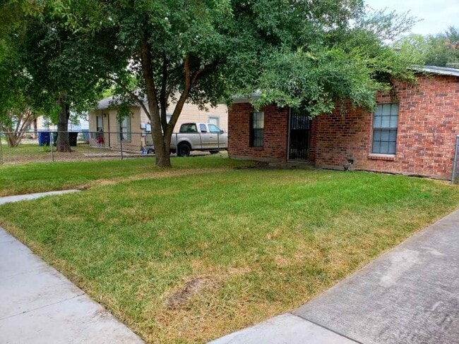 property at 1231 Kendalia Ave
