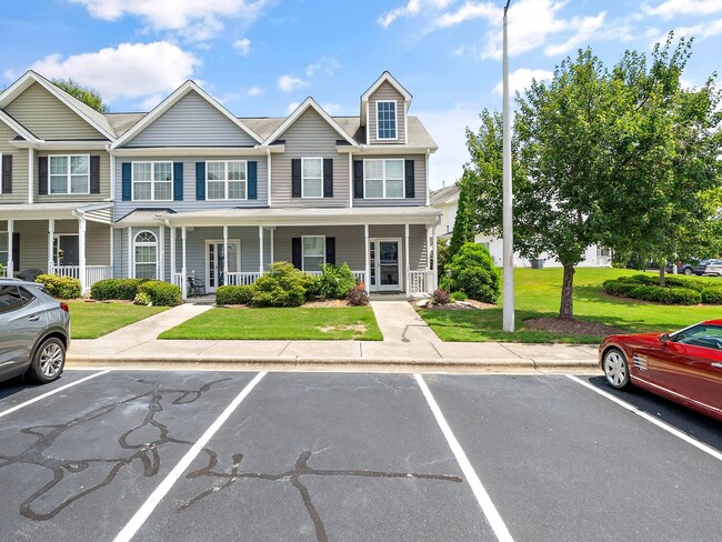 3931 Volkswalk Pl in Raleigh, NC - Foto de edificio - Building Photo