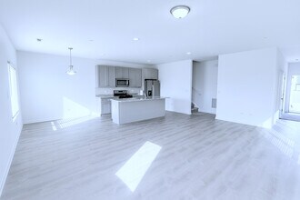 1241 Gillespie Ln in Yorkville, IL - Building Photo - Building Photo