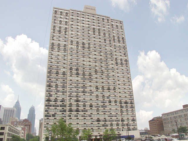 2400 Chestnut St in Philadelphia, PA - Building Photo - Building Photo