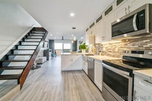 1111 Seacoast Dr in Imperial Beach, CA - Building Photo