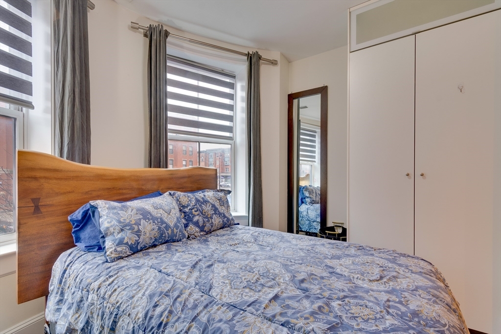652 Massachusetts Ave, Unit 2 in Boston, MA - Building Photo