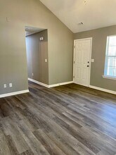211 Lisa Ct in Hampton, GA - Building Photo - Building Photo