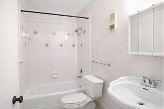 1443 SW 27th Ave in Boynton Beach, FL - Building Photo - Building Photo