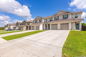 6311 Melanzane Ave in San Antonio, TX - Building Photo - Building Photo