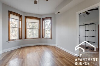 1317 W Foster Ave, Unit 1 in Chicago, IL - Building Photo - Building Photo
