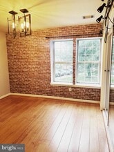 3377 Lakeside View Dr in Falls Church, VA - Building Photo - Building Photo