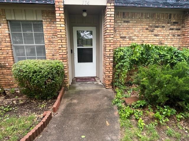 property at 114 Meadow View Dr
