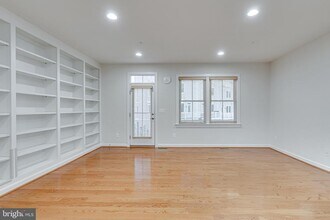 11357 Ridgeline Rd in Fairfax, VA - Building Photo - Building Photo