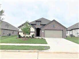 2617 Dancing Flame Dr in Denton, TX - Building Photo