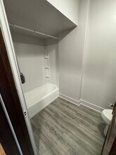 814 Clinton St, Unit UNIT B in Ottawa, IL - Foto de edificio - Building Photo