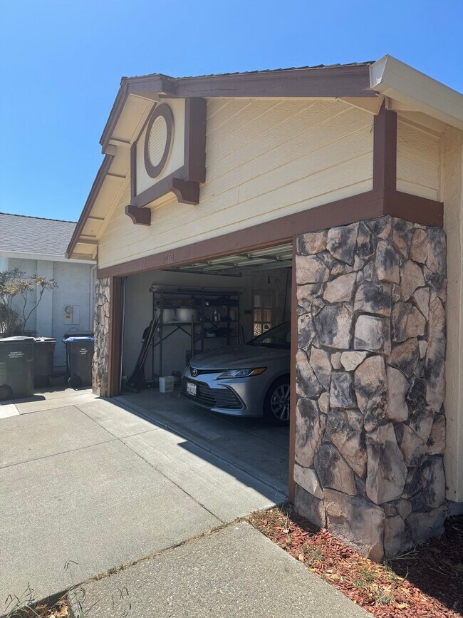 property at 1070 Camellia Ln