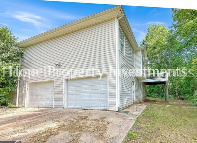 80 Corn Crib Dr in Newnan, GA - Building Photo - Building Photo