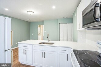 435 N 32nd St in Philadelphia, PA - Building Photo - Building Photo