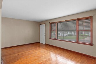 1167 Ashford Dr in St. Louis, MO - Building Photo - Building Photo