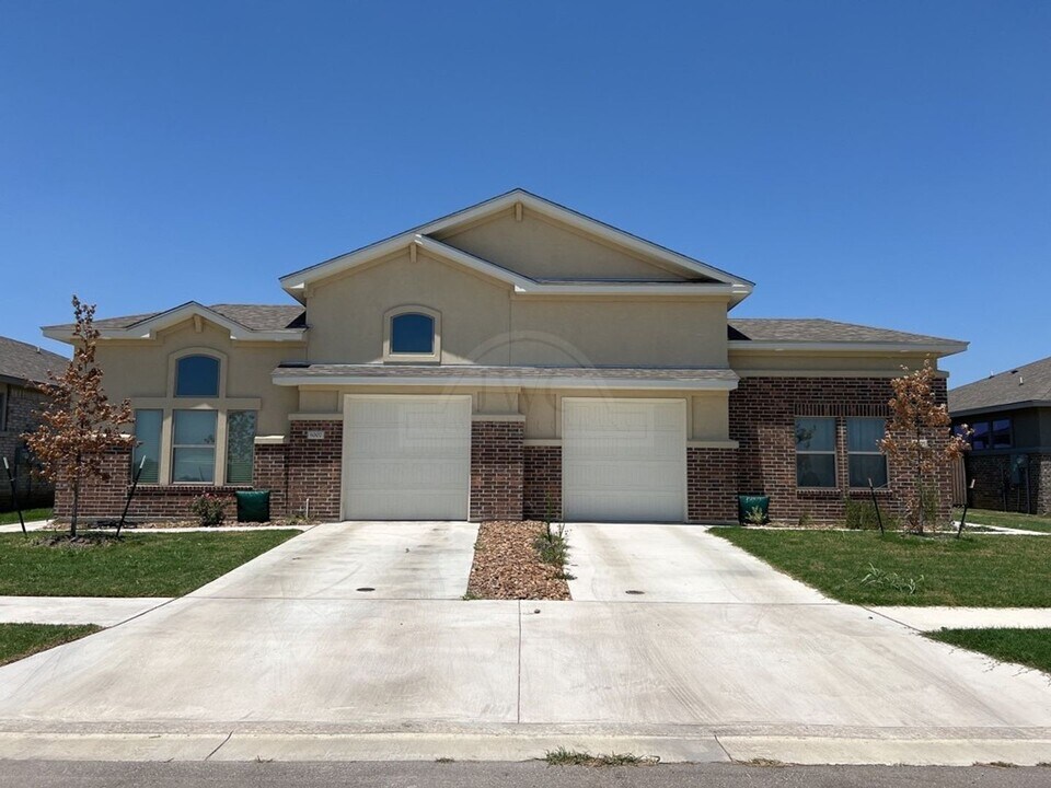 5005 White Rose Dr in Killeen, TX - Foto de edificio