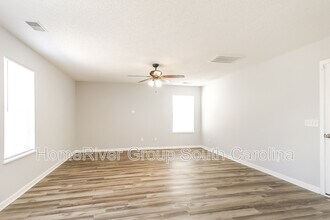 200 Fox Grove Cir in Columbia, SC - Foto de edificio - Building Photo