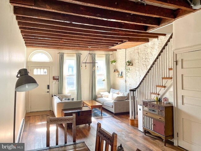 property at 940 N 4th St