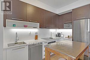 36-3936 Park Lawn Rd in Toronto, ON - Building Photo - Building Photo