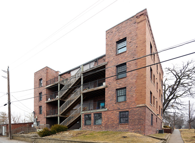 Hillside in Des Moines, IA - Building Photo - Building Photo