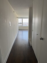 2728 N Hampden Ct in Chicago, IL - Building Photo - Building Photo