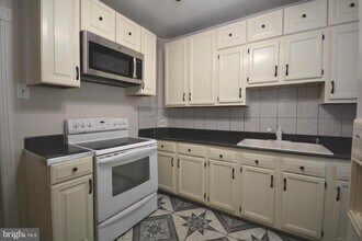 105 E North Ave in Hagerstown, MD - Building Photo - Building Photo