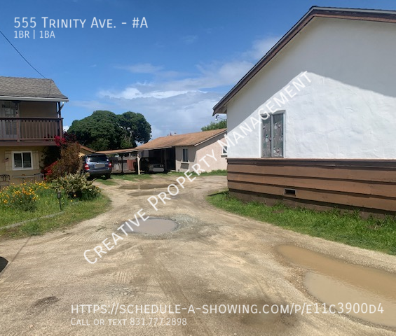 555 Trinity Ave in Seaside, CA - Building Photo - Building Photo