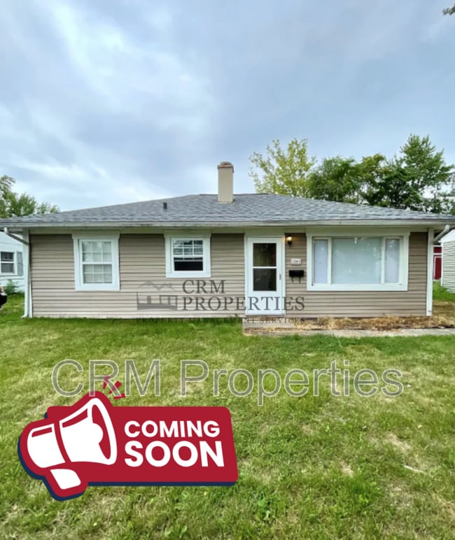 property at 1008 E Fischer St