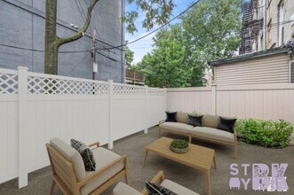 109 Albany Ave in Brooklyn, NY - Building Photo - Building Photo
