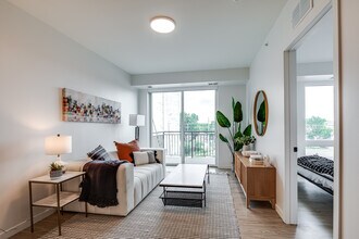 CityLine in Minneapolis, MN - Building Photo - Interior Photo
