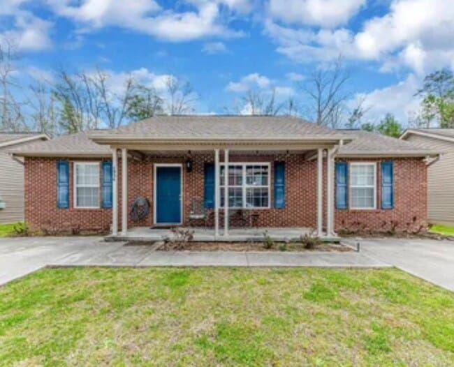 property at 4934 Teras Point Way