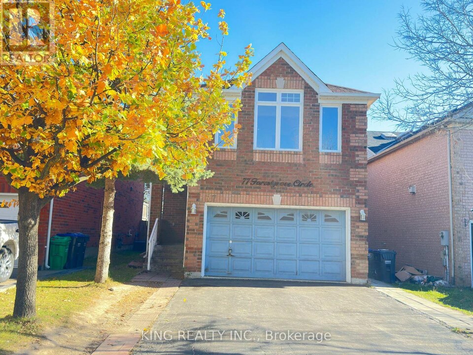 77 Forestgrove Cir in Brampton, ON - Building Photo