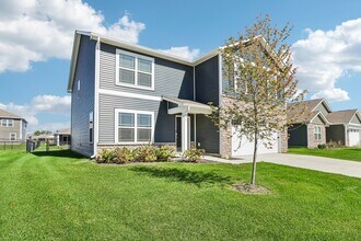 511 Marsh Aster Dr in Greenfield, IN - Building Photo - Building Photo