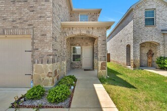 3212 Perman Dr, Unit 2 in Mesquite, TX - Building Photo - Building Photo