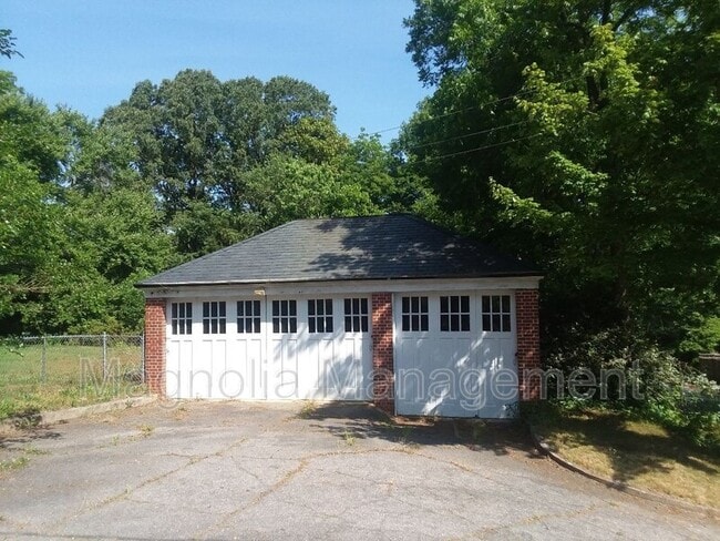 1204 S Garnett St in Henderson, NC - Building Photo - Building Photo