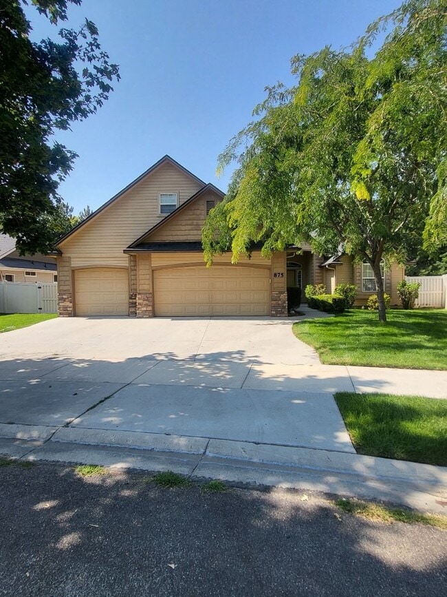 property at 875 N Shadowridge Ave