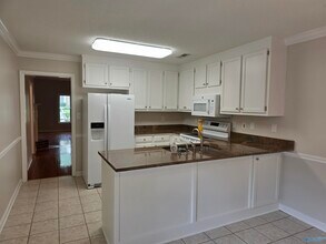 252 W Lake Cir in Madison, AL - Building Photo - Building Photo