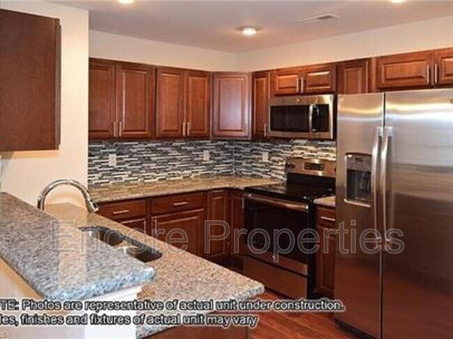 2608 Pennoak Way in Greensboro, NC - Building Photo - Building Photo