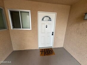 10331 Lindley Ave in Los Angeles, CA - Building Photo - Building Photo