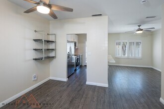 91-1042-1042 Kaimalie St in Ewa Beach, HI - Building Photo - Building Photo