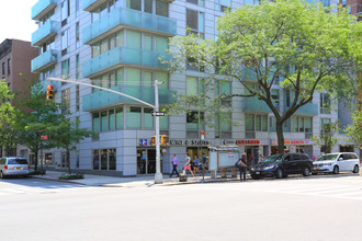 Chatham 44 in New York, NY - Foto de edificio - Building Photo